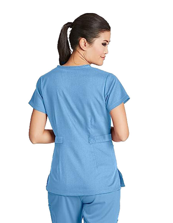 How to Stay Comfortable and Stylish in Your Scrub Uniform